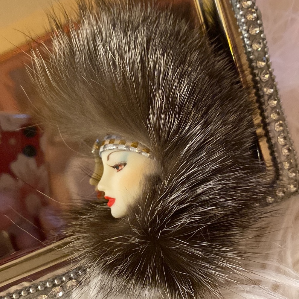 Gorgeous brooch